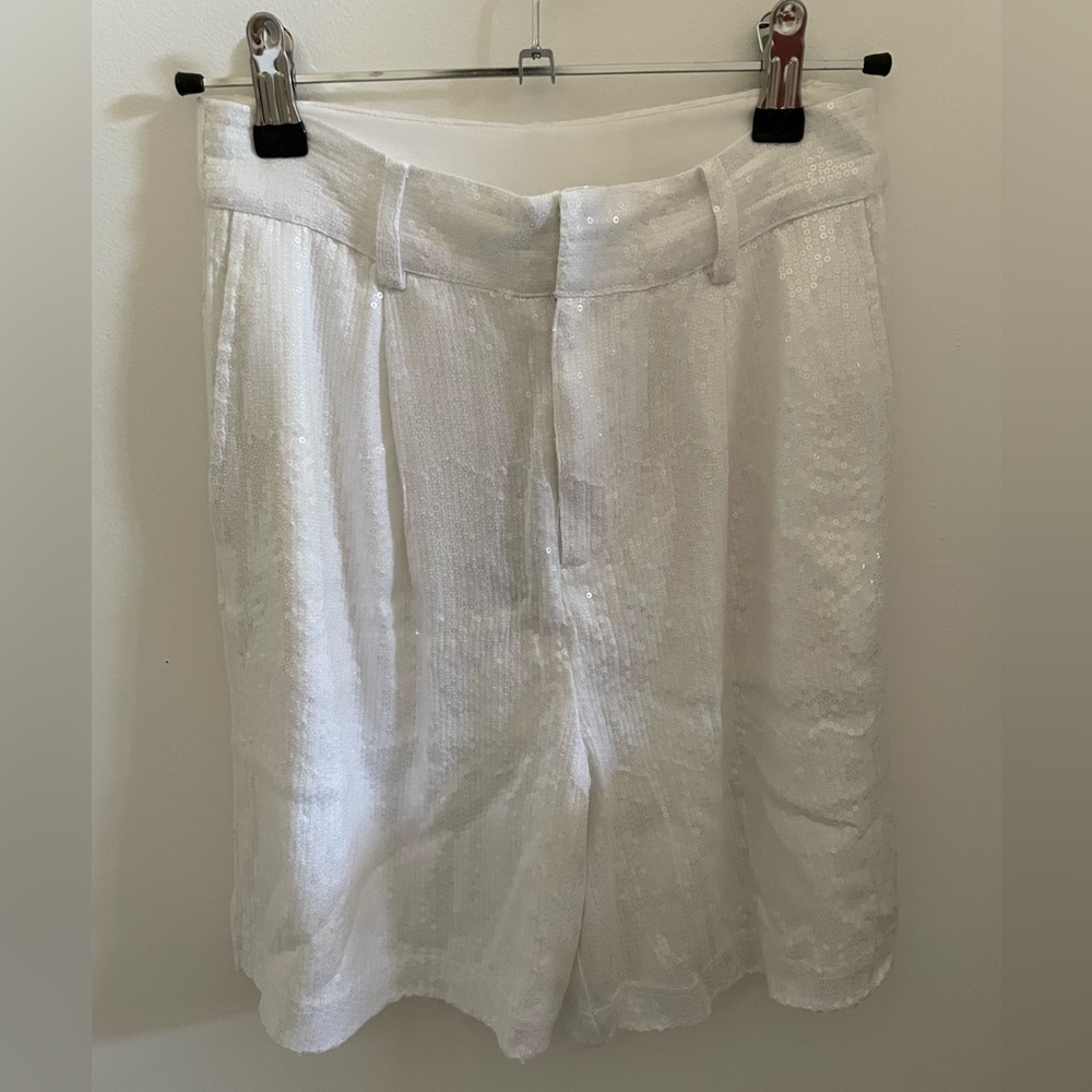 APT 9 | Shorts